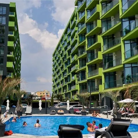 Promenada Pool & In Prima Linie La Mare 1 Minute Pana La Plaja アパート *