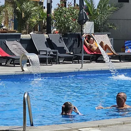 Promenada Pool & In Prima Linie La Mare 1 Minute Pana La Plaja ナボダリ
