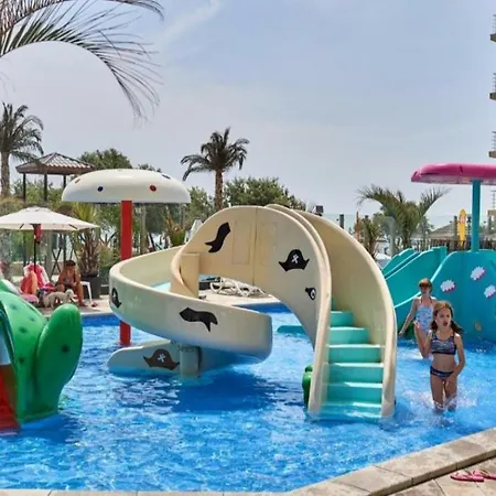 Promenada Pool & In Prima Linie La Mare 1 Minute Pana La Plaja * ナボダリ