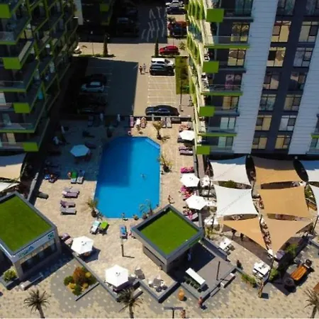 Promenada Pool & In Prima Linie La Mare 1 Minute Pana La Plaja