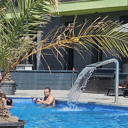 アパート Promenada Pool & In Prima Linie La Mare 1 Minute Pana La Plaja ナボダリ