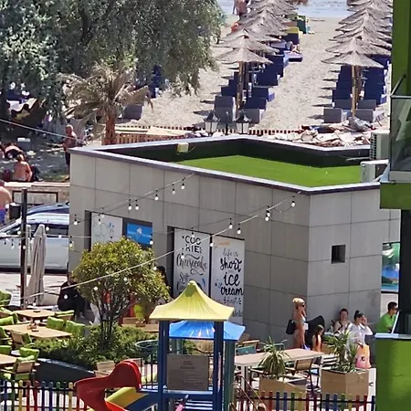 Promenada Pool & In Prima Linie La Mare 1 Minute Pana La Plaja アパート ナボダリ