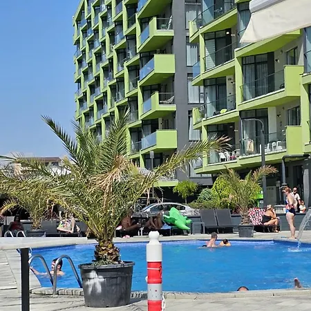 アパート Promenada Pool & In Prima Linie La Mare 1 Minute Pana La Plaja ナボダリ